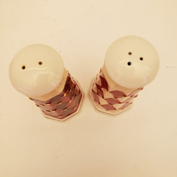 Harlequin Diamond Design Salt and Pepper Shakers - Picture 2 of 6